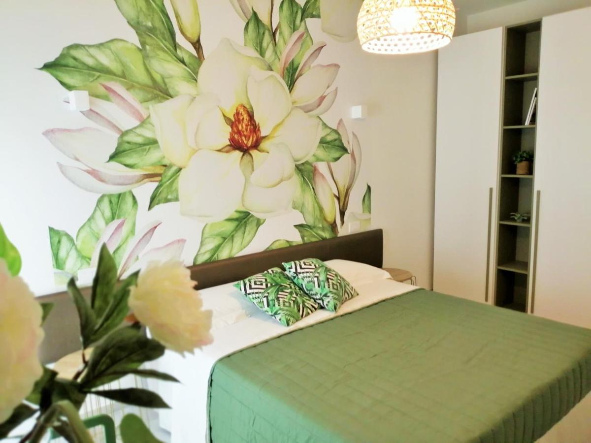My Monopoli - Casa Dei Fiori "Magnolia" Cala Paradiso Екстер'єр фото